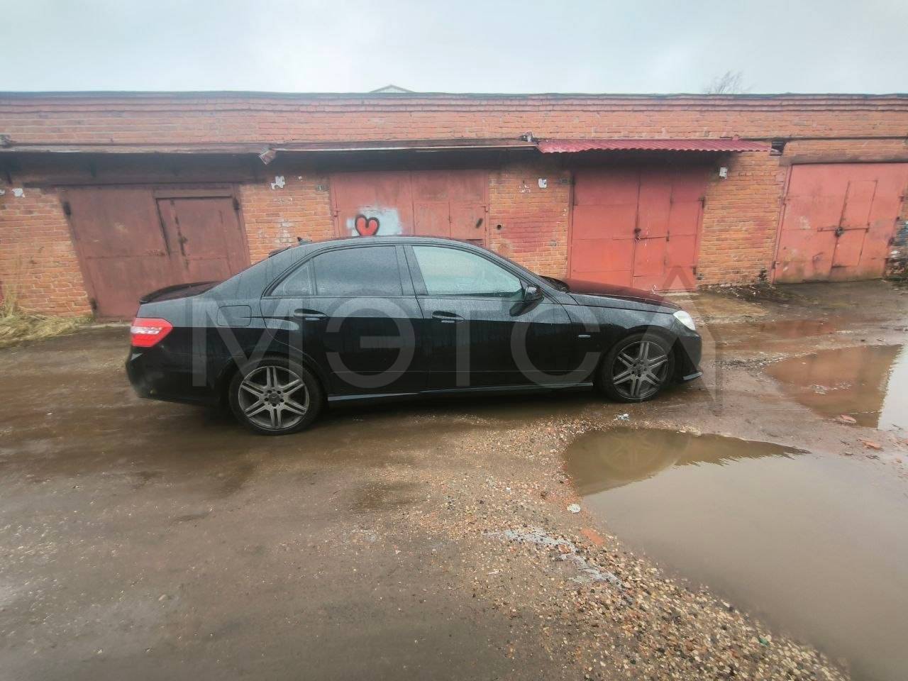 Mercedes-Benz E-Класс, 2010 года, 184 лс, 216000 км, АКПП