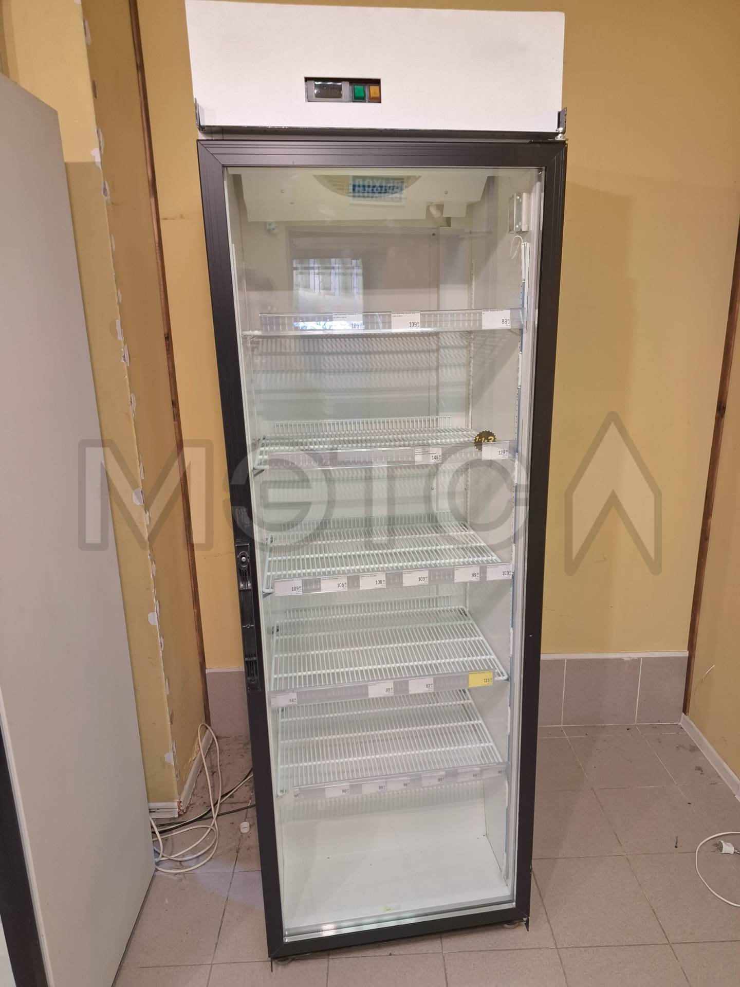 Холодильник для напитков, б/у.