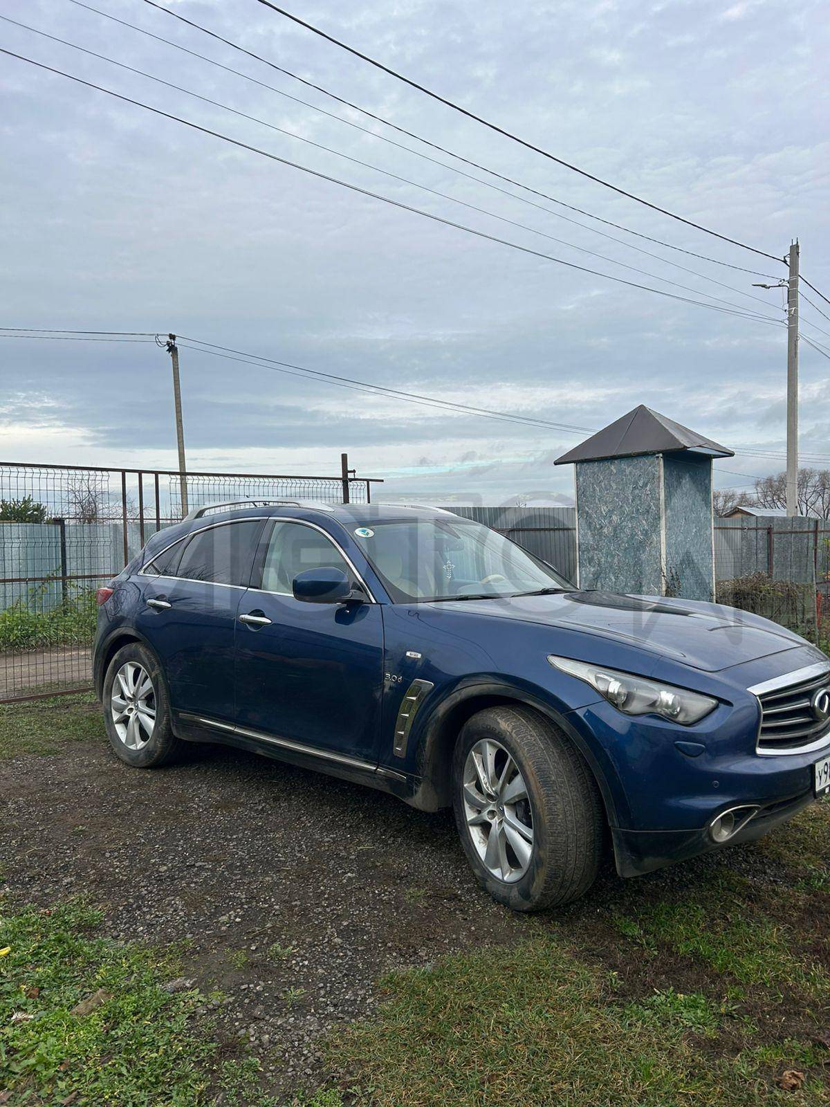 Infiniti QX70, 2015 года, 238 лс, 268 122 км, АКПП