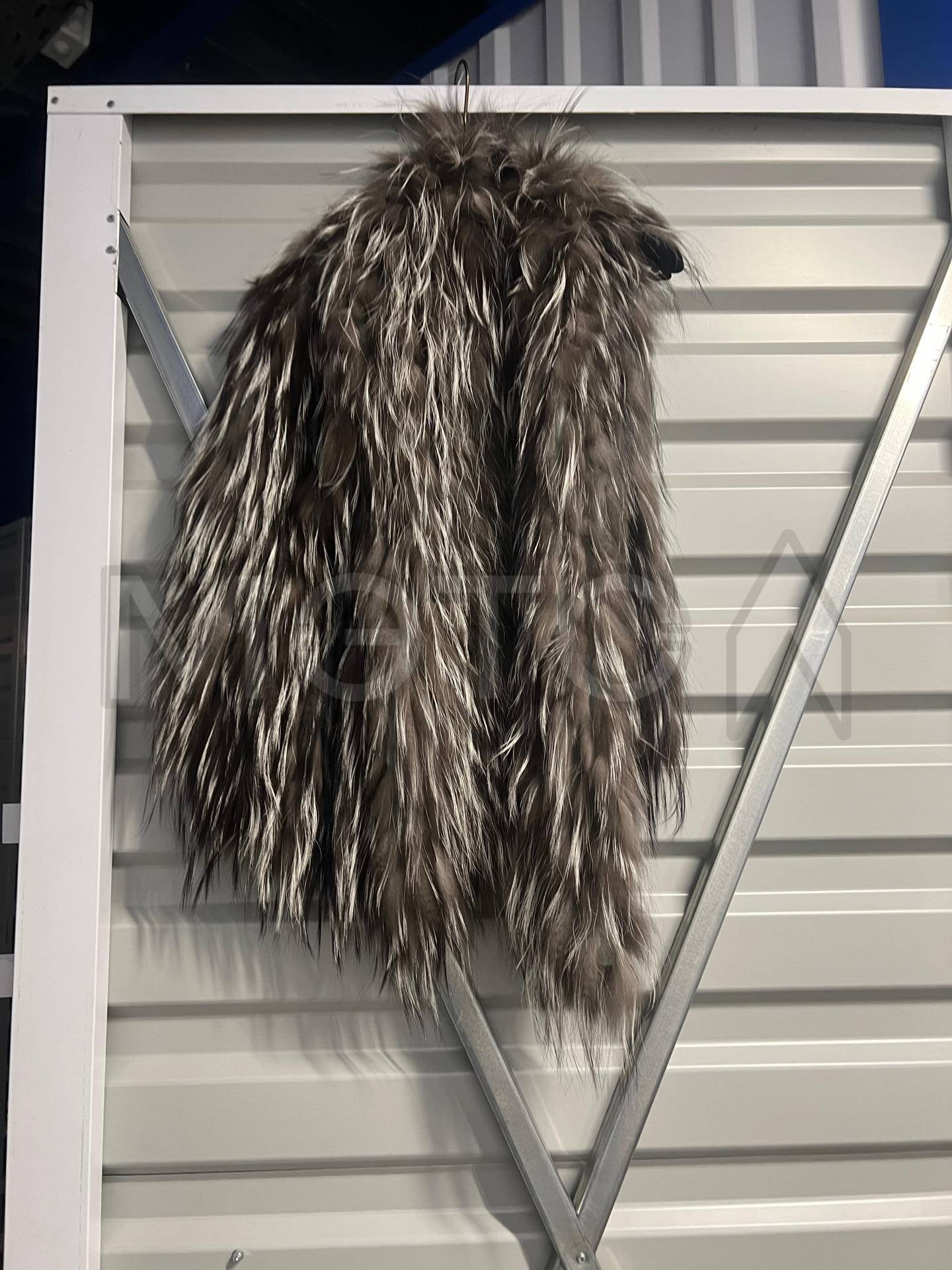 Накидка (жилетка) Fendi, серая