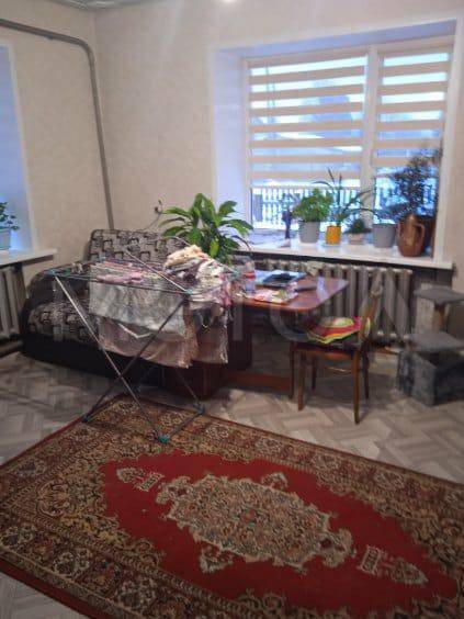 1/3 доля квартиры и 1/3 доля земельного участка в Томской обл.