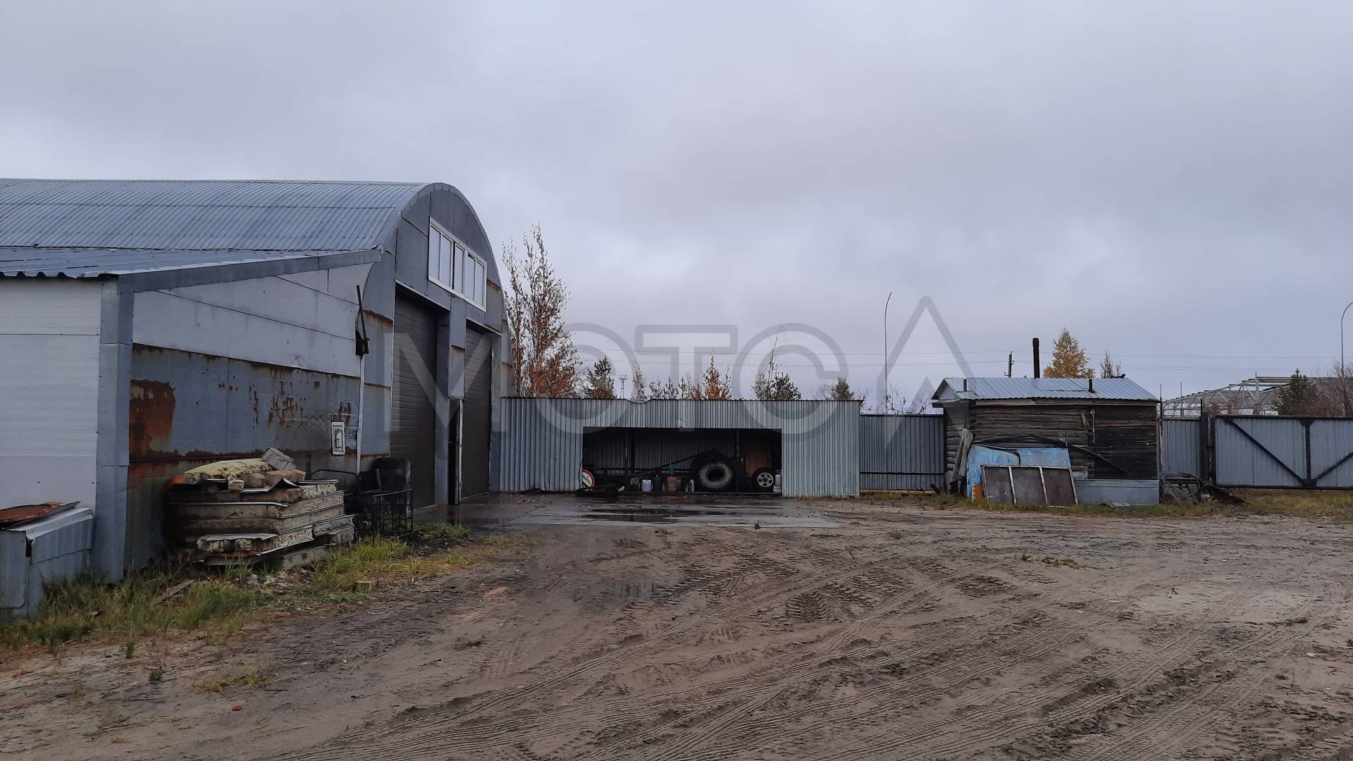Здания и земельный участок 6499 кв.м. в ХМАО-Югра