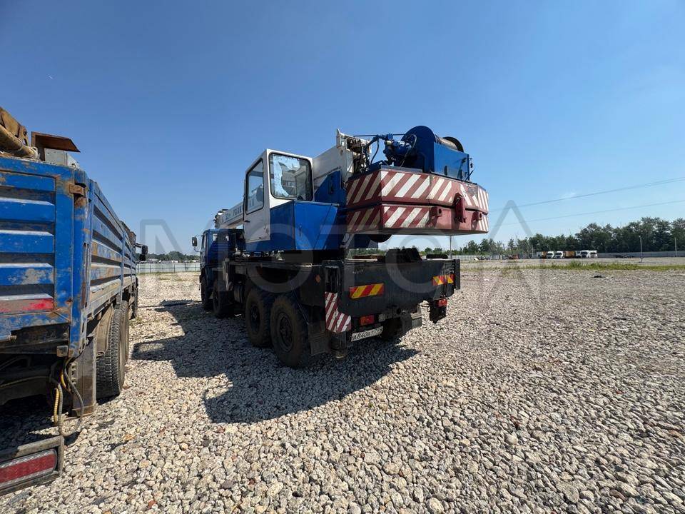 Кран автомобильный КС-55729-5B на шасси КАМАЗ, 2013 года