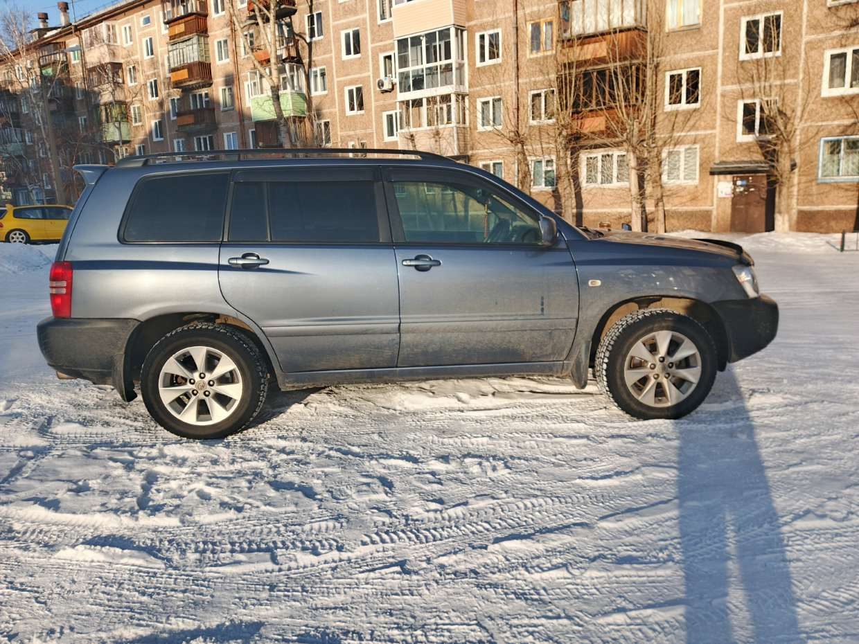 Toyota Kluger, 2000 года, 160 лс, АКПП