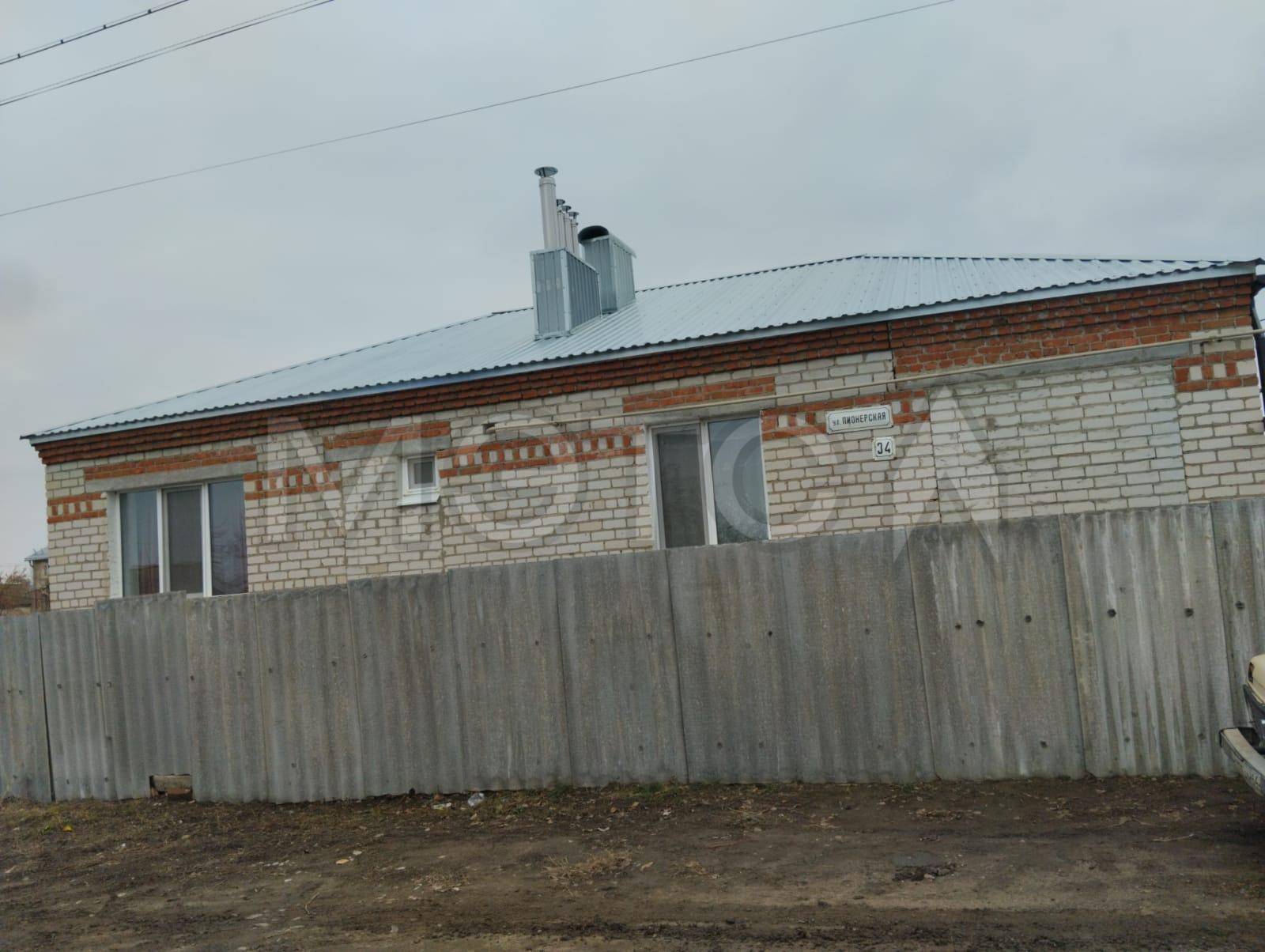 1/4 доля дома и 1/4 доля земельного участка в Саратовской обл.