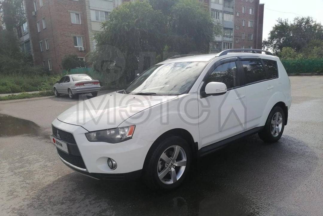 Mitsubishi Outlander, 2011 года, 170 лс, 215745 км, полный привод, АКПП