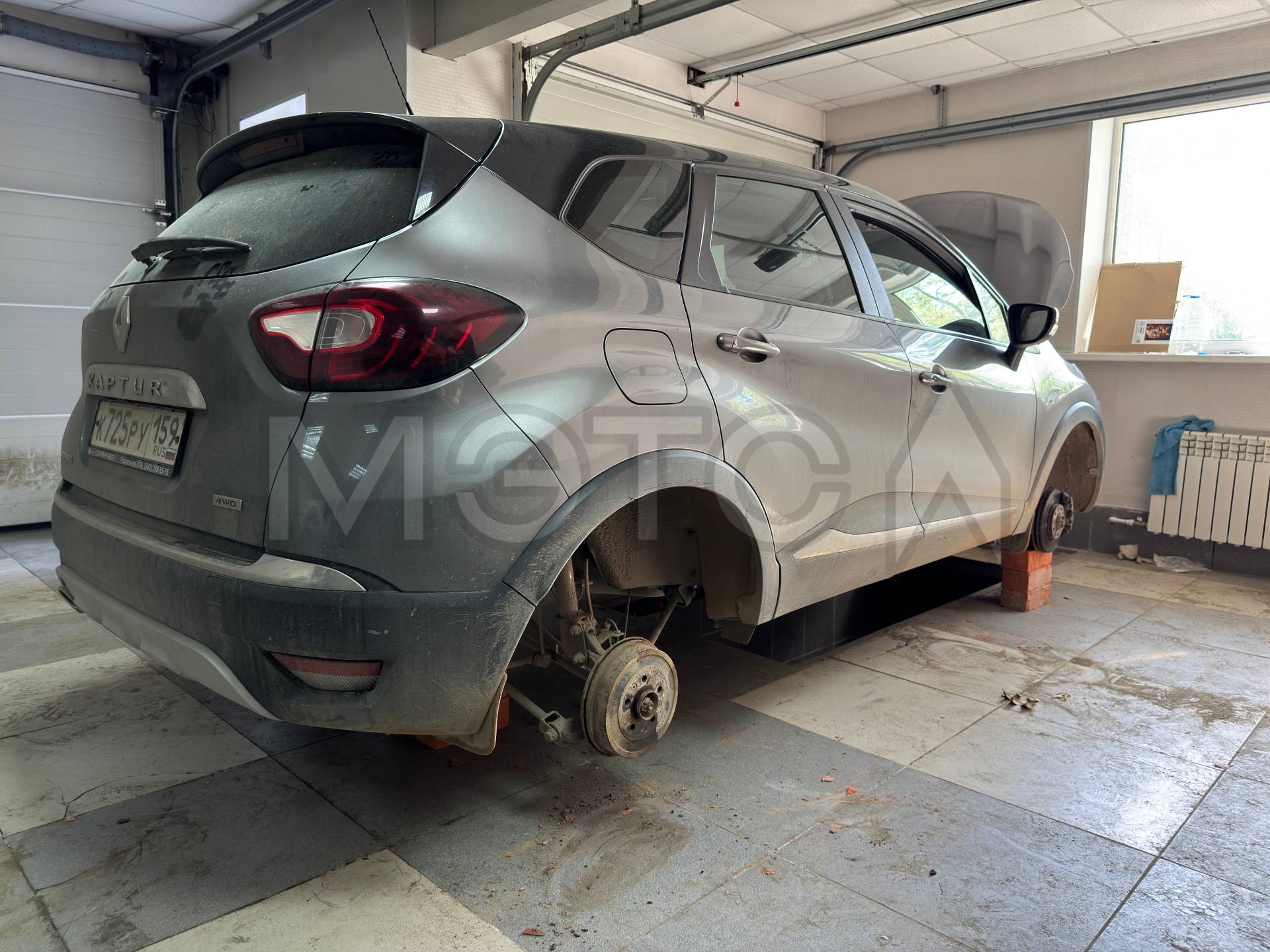 Renault Kaptur, 2017 года, 143 лс, 120875 км, полный привод