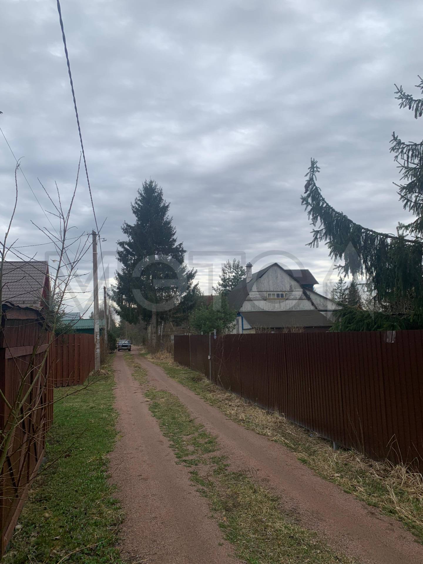 Садовый дом 84,8 кв.м. и земельный участок 600 кв.м. в Ленинградской обл.