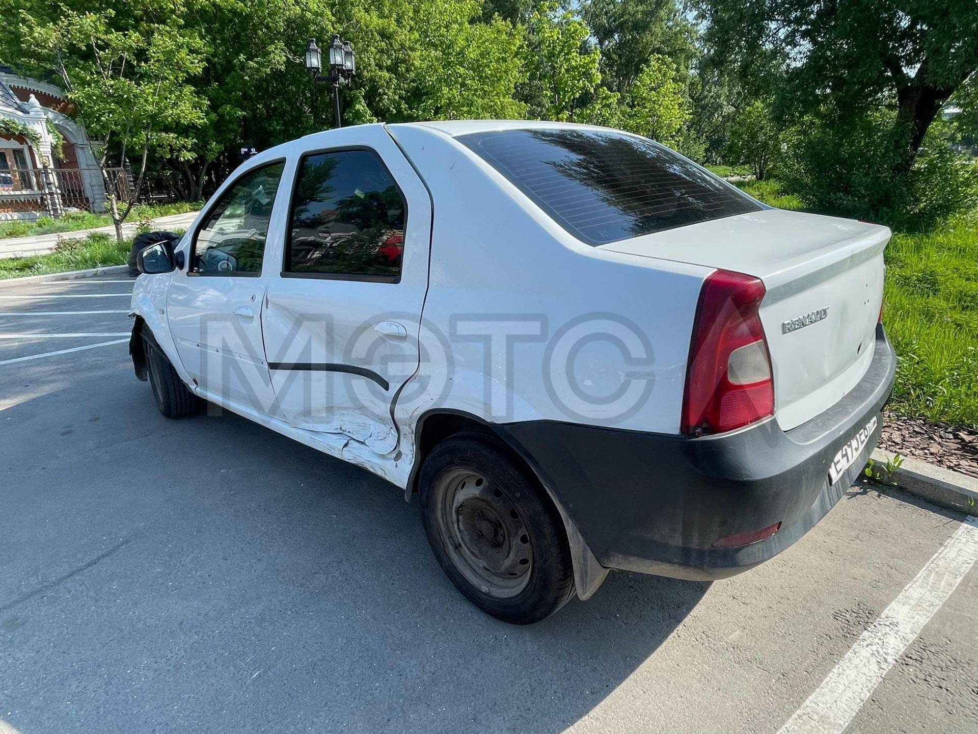 Renault Logan, 2013 года, 75 лс, 382670 км