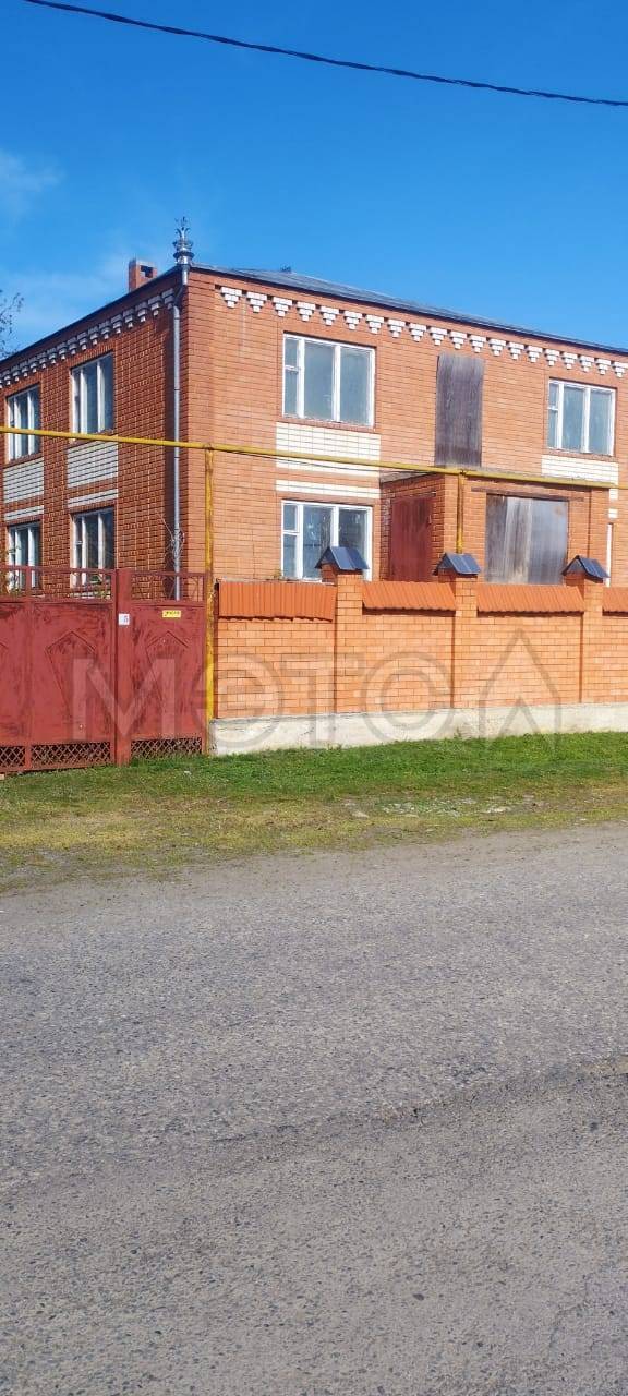 Дом 467,1 кв.м. и земельный участок 1500 кв.м. в Карачаево-Черкесии