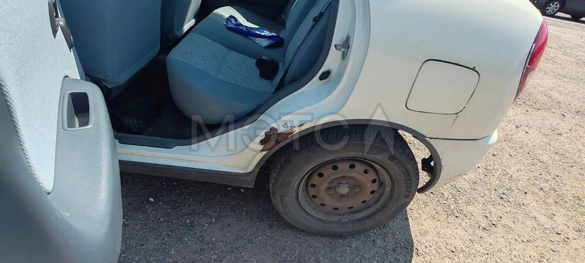 Toyota Duet, 2000 года, 110 лс, 250000 км, АКПП