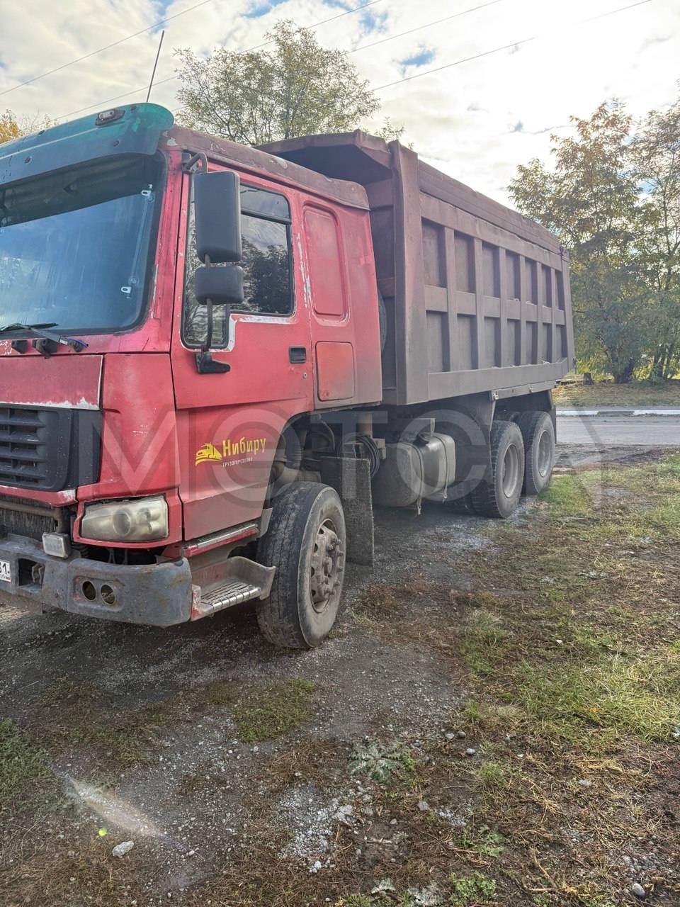 Грузовой самосвал ХОВО ZZ3257N3647A, 2007 года