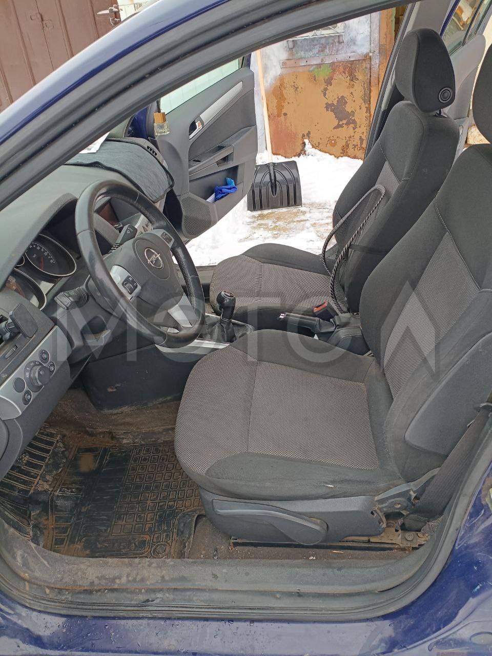 Opel Astra, 2011 года, 116 лс