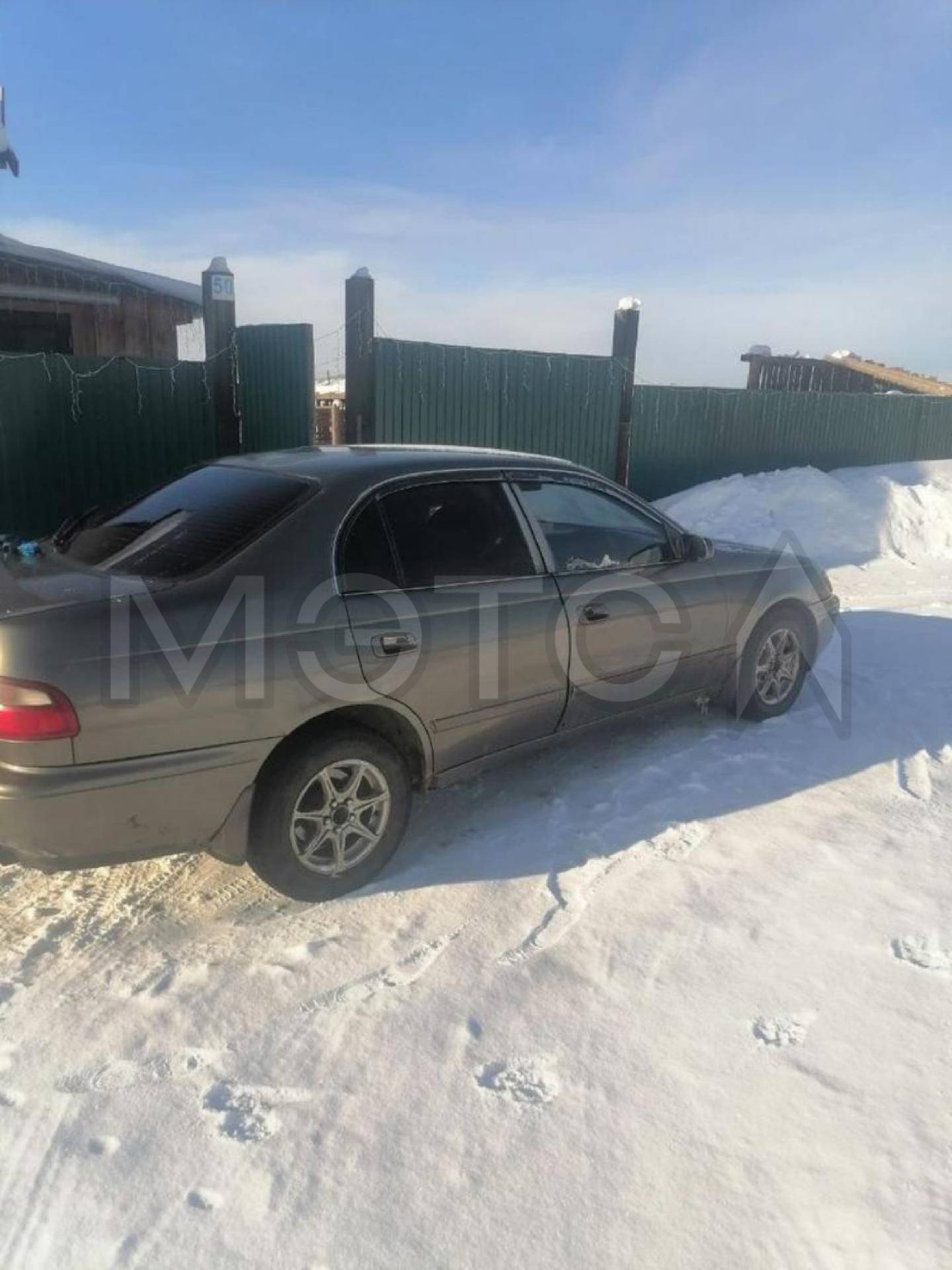 Toyota Corona, 1993 года, 110 лс