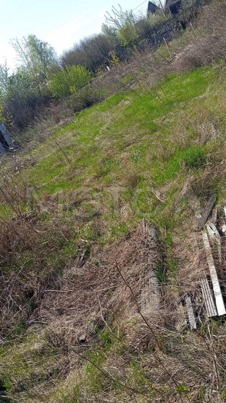 Земельный участок в Челябинской обл., 700 кв.м.