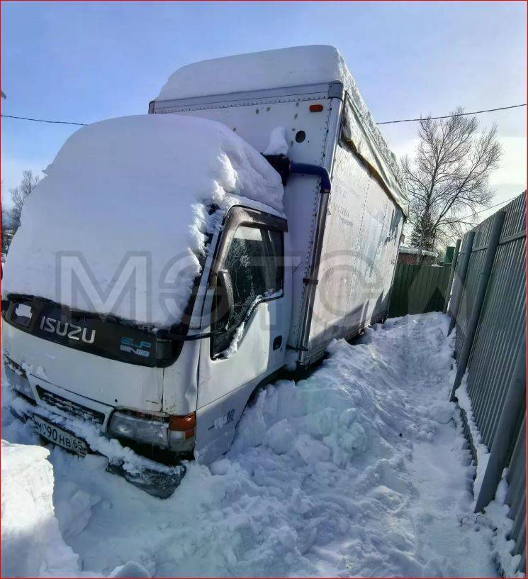 ISUZU ELF, 1996 года