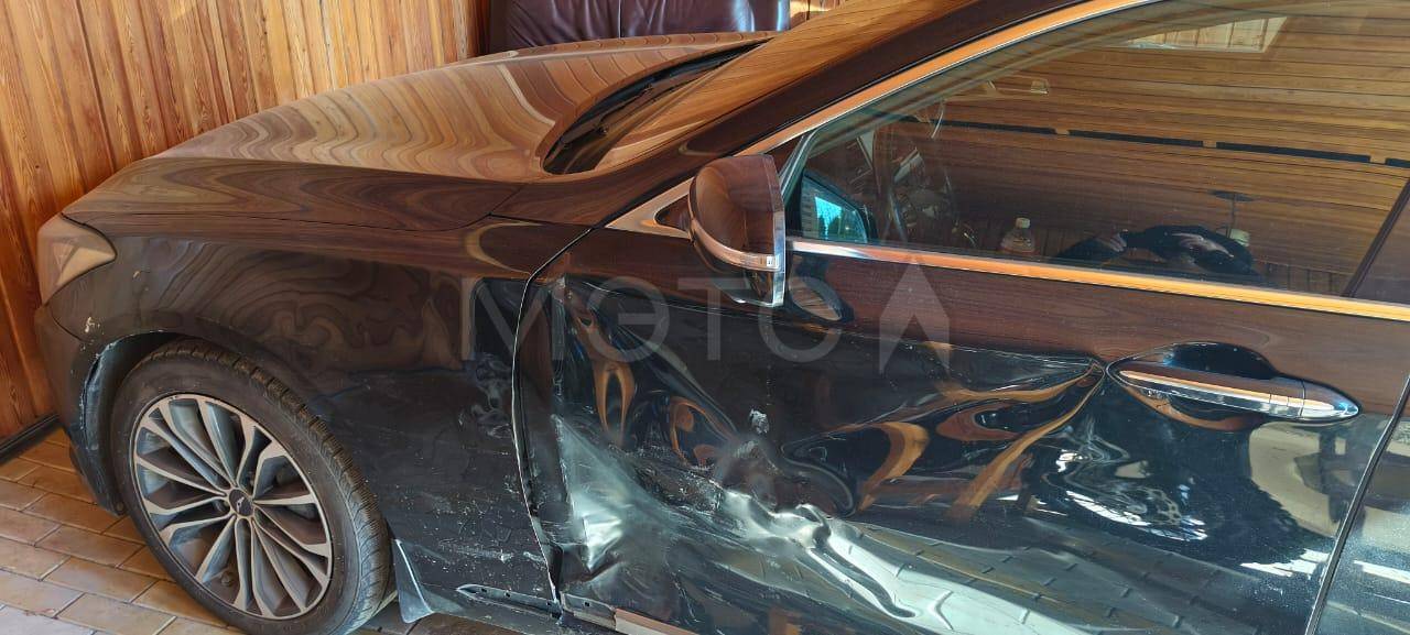 Hyundai Genesis, 2016 года, 249 лс, 180949 км, полный привод, АКПП