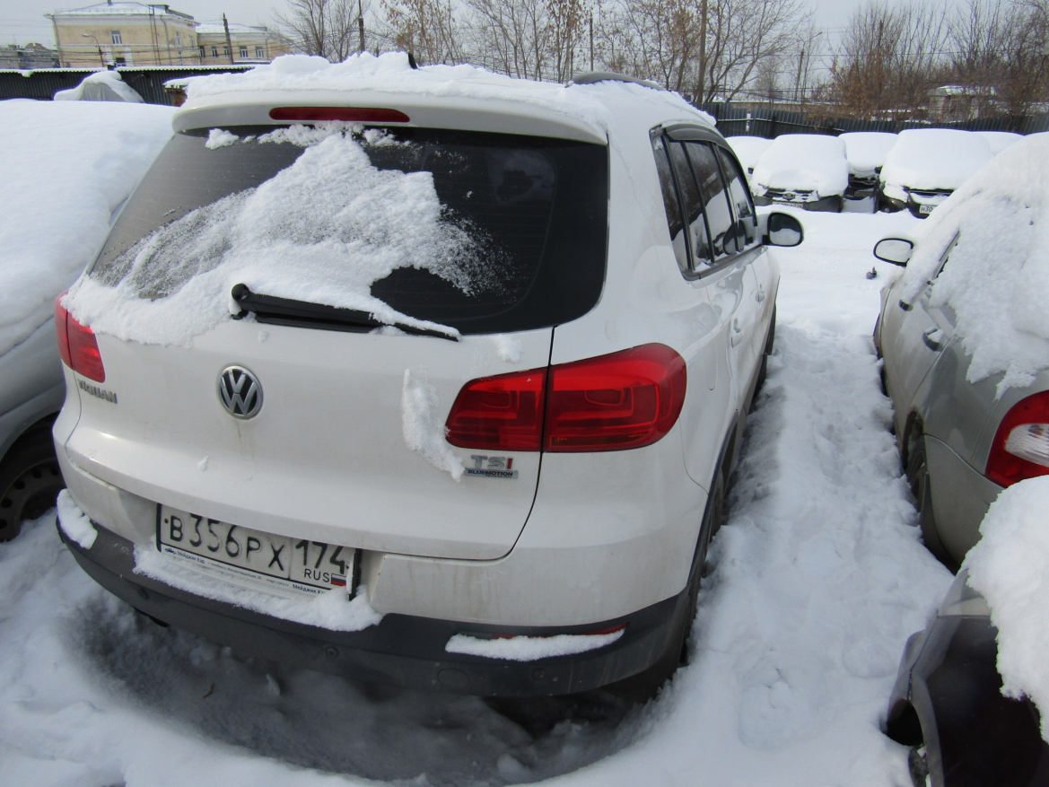 Volkswagen Tiguan, 2012 года, 122 лс