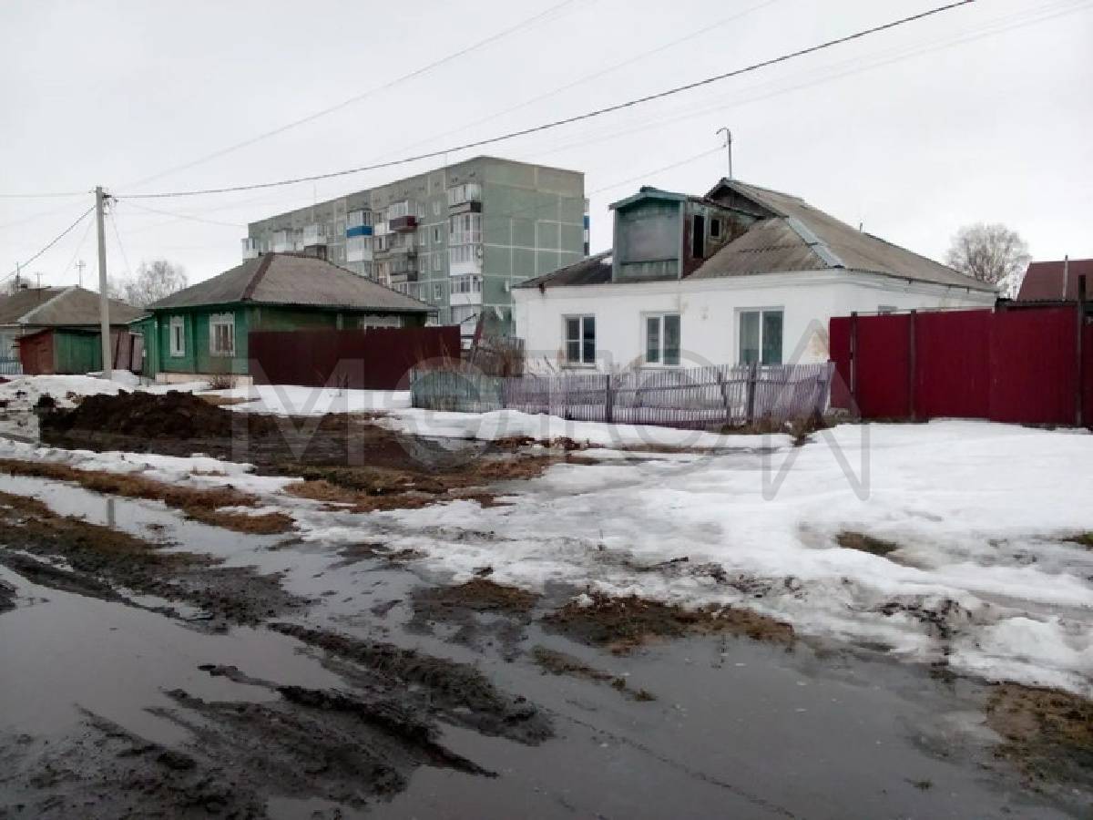 Дом 72,3 кв.м. и земельный участок 985 кв.м. в Омской обл.