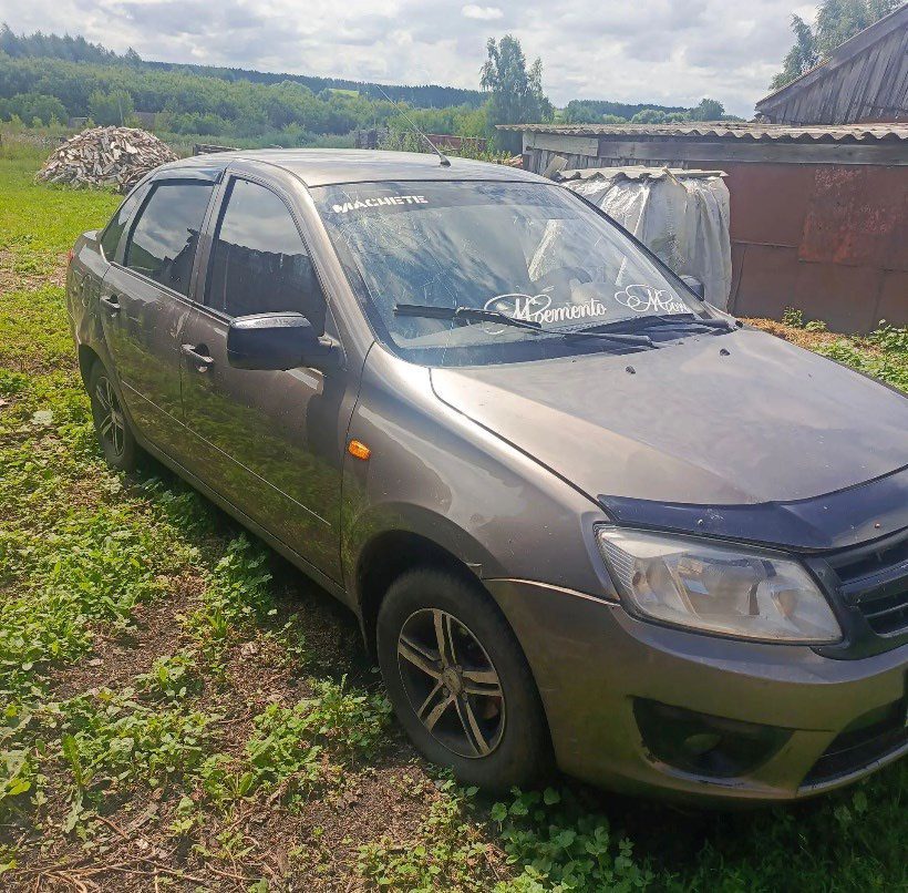 Lada Granta, 2015 года, 81,6 лс, 281871 км