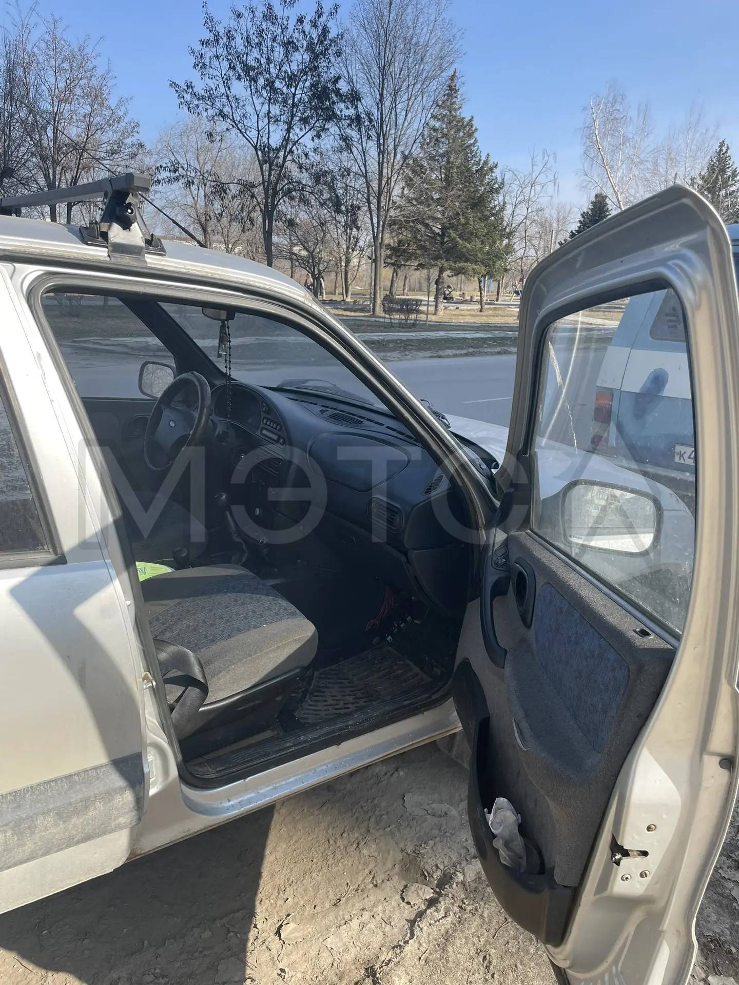 Chevrolet Niva, 2005 года, 80 лс, 263700 км, полный привод