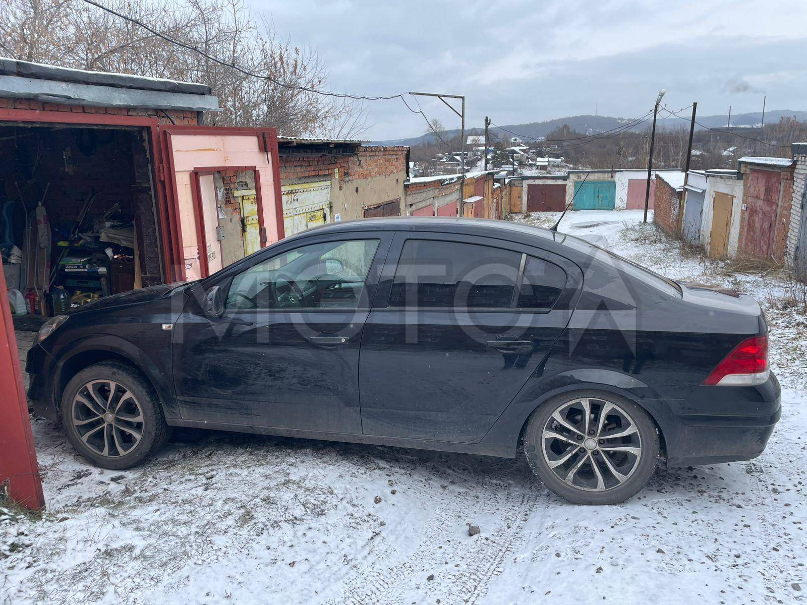 Opel Astra, 2011 года, 116 лс