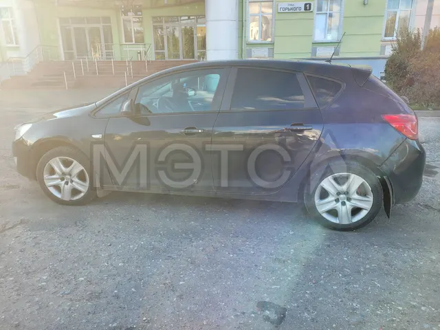 Opel Astra, 2010 года, 115 лс, 282365 км