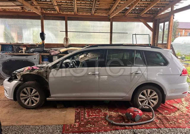 Volkswagen Golf, 2017 года, 115 лс, 260058 км, АКПП