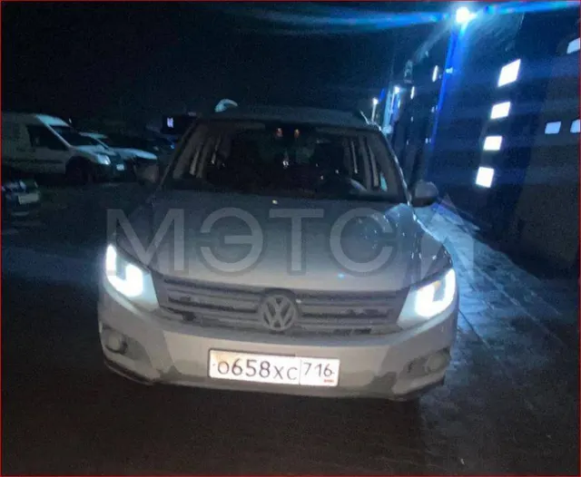 Volkswagen Tiguan, 2012 года, 170 лс
