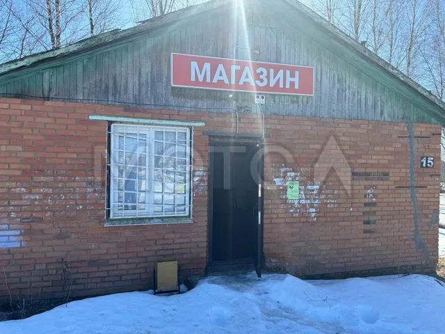 Здание 72,4 кв.м. и земельный участок 172+/-0,19 кв.м. в Смоленской обл.