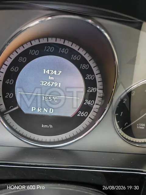 Mercedes-Benz E-Класс, 2010 года, 184 лс, 326791 км, АКПП