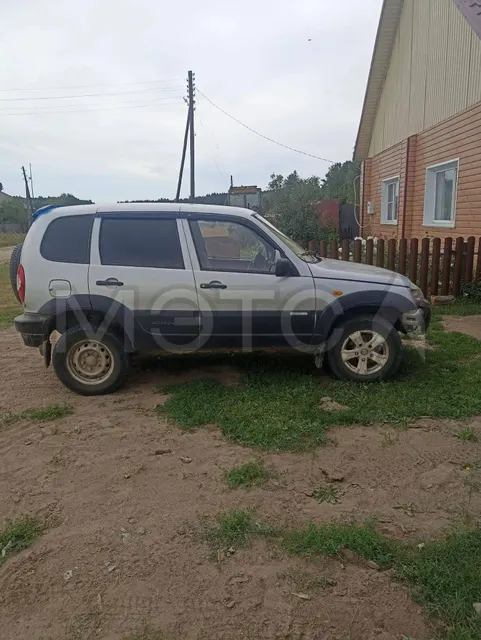 Chevrolet Niva, 2011 года, 79,6 лс, 116294 км