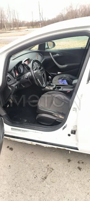 Opel Astra, 2011 года, 140 лс, 231000 км