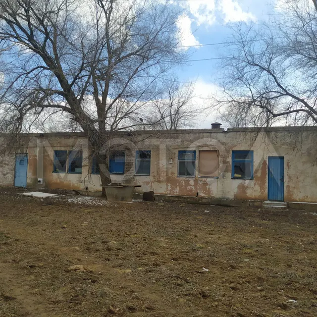 Здание в Калмыкии, 411,6 кв.м, ТМЦ