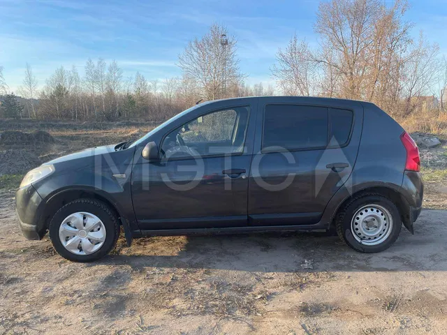 Renault Sandero, 2010 года, 84 лс