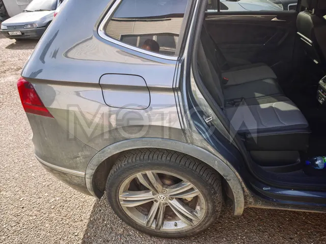 Volkswagen Tiguan, 2019 года, 239,3 лс, 248 759 км, АКПП