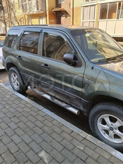 Ford Escape, 2004 года, 135 лс