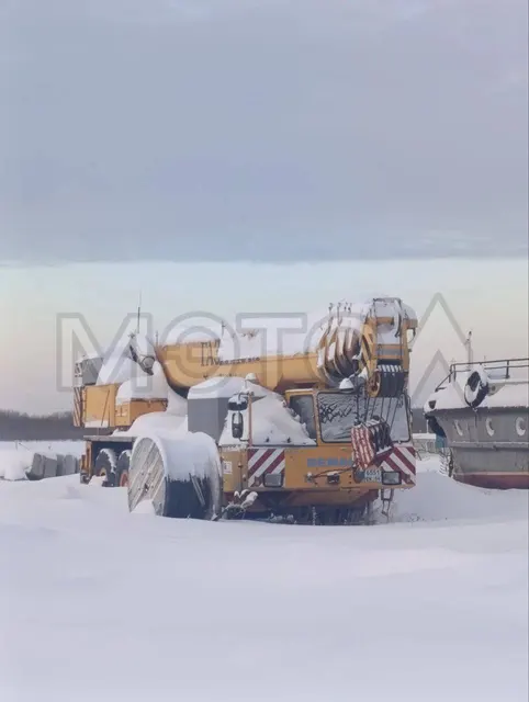 Кран на спецшасси Demag AC-265 1994 года