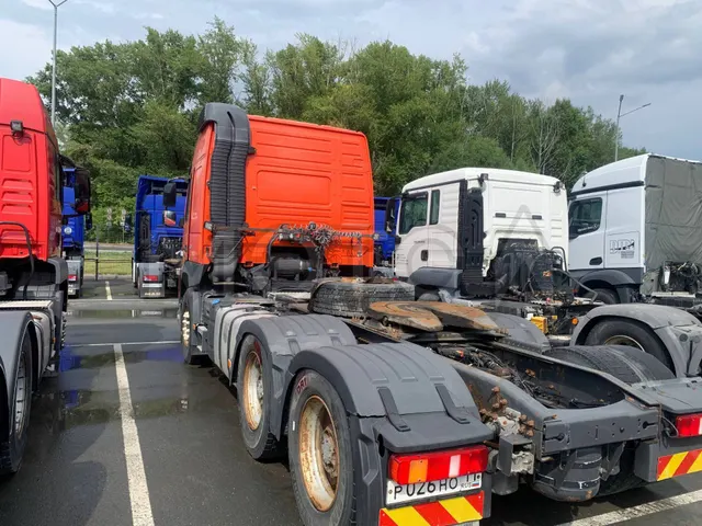 Грузовой тягач седельный Volvo FM TRUCK 6X4, 2016 года