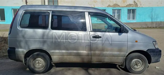 Toyota Town Ace, 2000 года, 130 лс