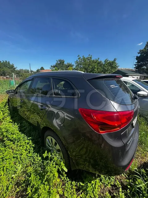 Kia Ceed, 2015 года, 100 лс