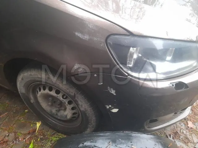 Volkswagen Touran, 2011 года, 140 лс