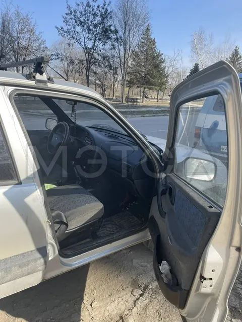 Chevrolet Niva, 2005 года, 80 лс, 263700 км, полный привод