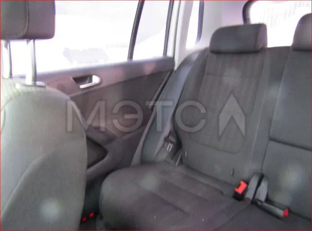 Volkswagen Tiguan, 2012 года, 122 лс