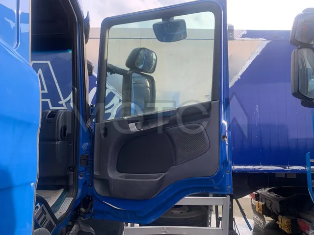 Грузовой тягач седельный Scania P400 LA4X2HNA, 2016 года