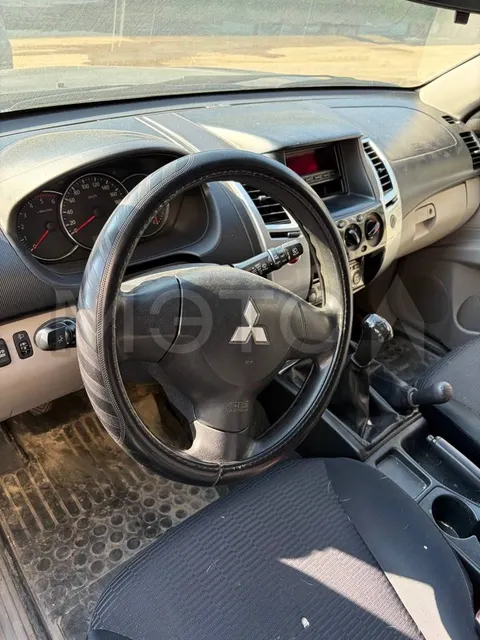 Mitsubishi Pajero Sport, 2013 года, 178 лс, 213275 км, полный привод