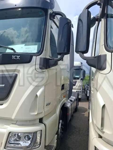 Седельный тягач Dongfeng KX 4x2, 2023 года