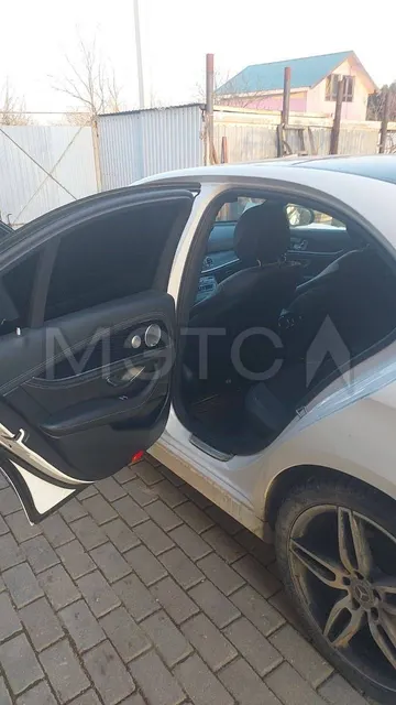 Mercedes-Benz E-Класс, 2018 года, 184 лс, 270000 км, АКПП