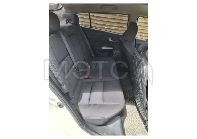 Honda Insight, 2010 года, 101,6 лс, 178614 км
