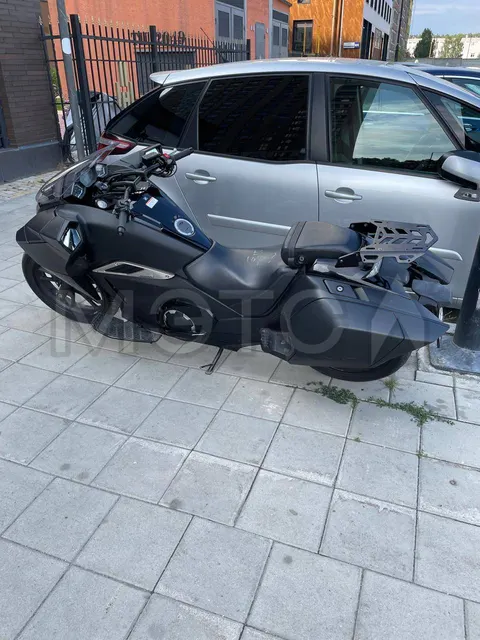 Мотоцикл HONDA NM4, 2015 года